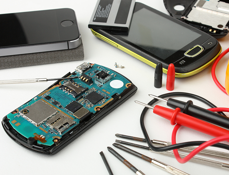 Precision connection of fasteners in electronic products